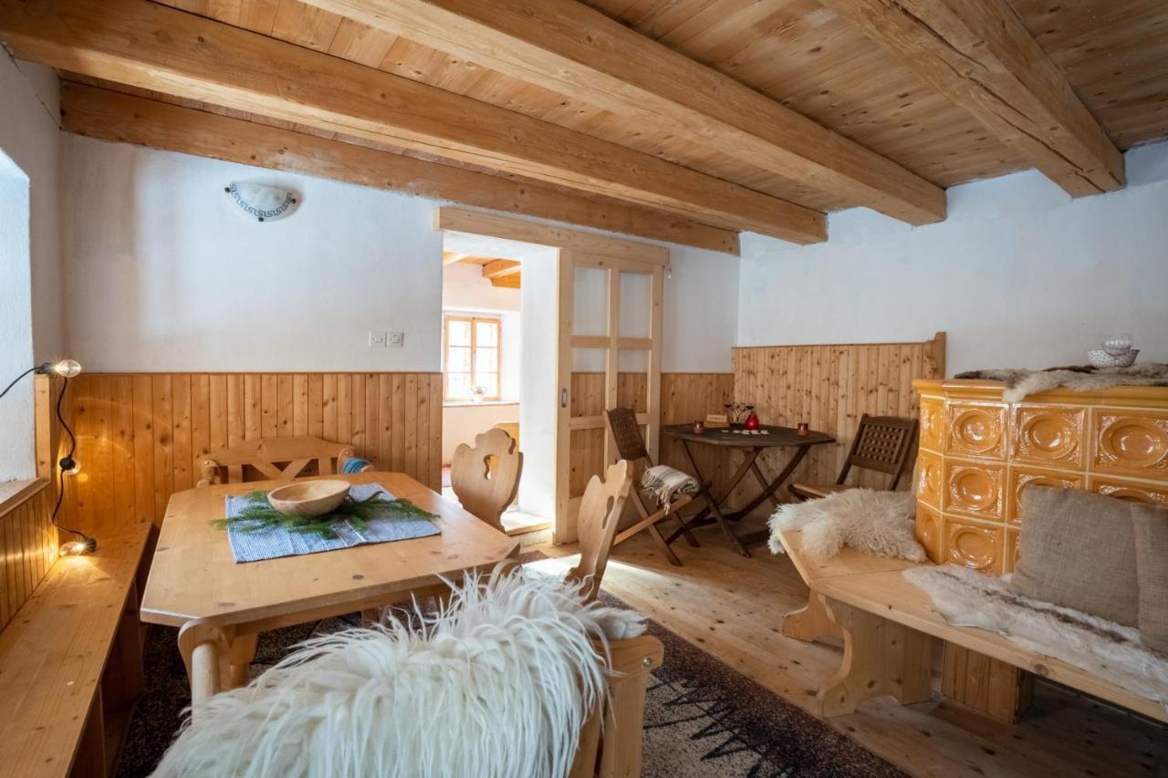 Bezgova Hisica Villa โบเว็ก ภายนอก รูปภาพ